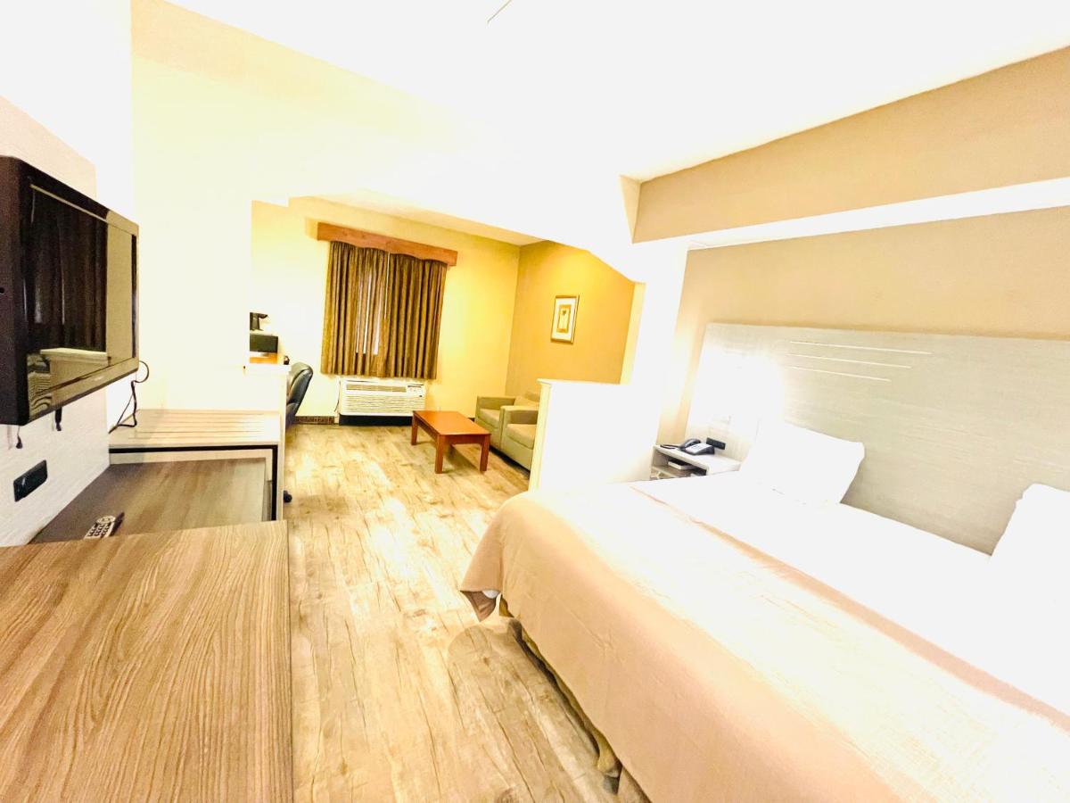 America's Best Inn & Suites - Flowood / Jackson Airport — photo 10