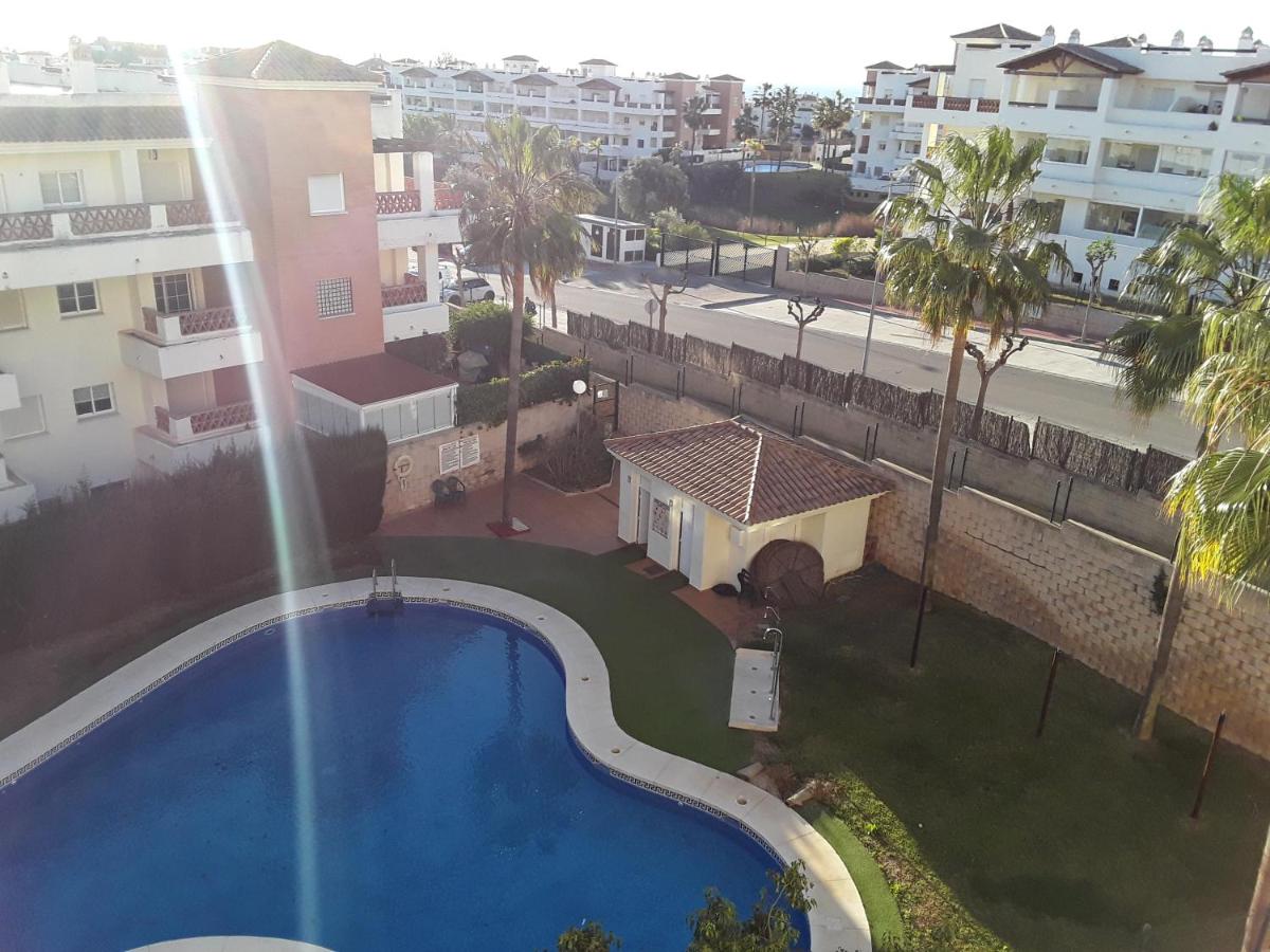 Heated swimming pool: Beach Benalmádena and golf Apartments