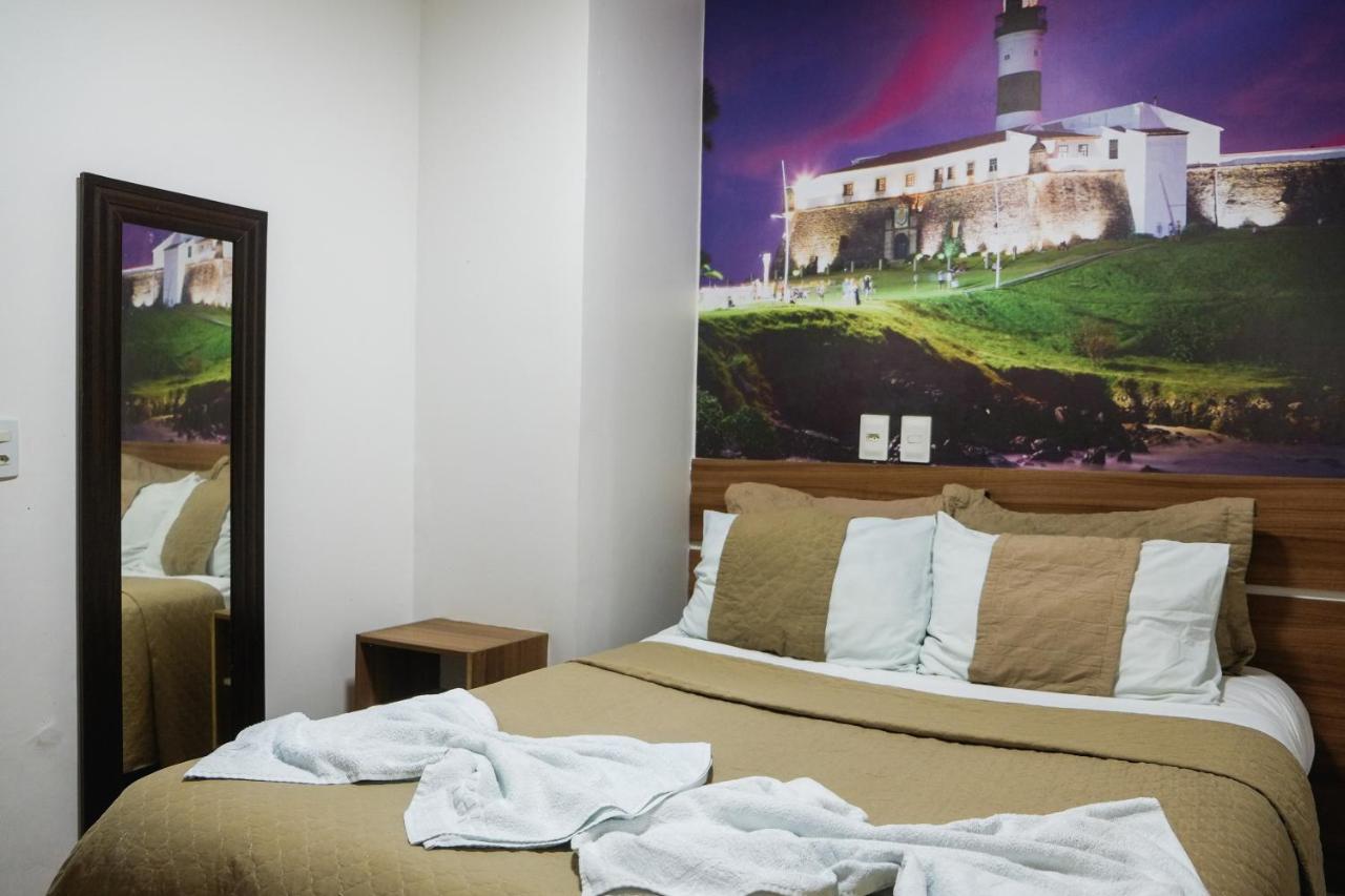 Image: Farol da Barra Suites - 100m da Praia e do Farol