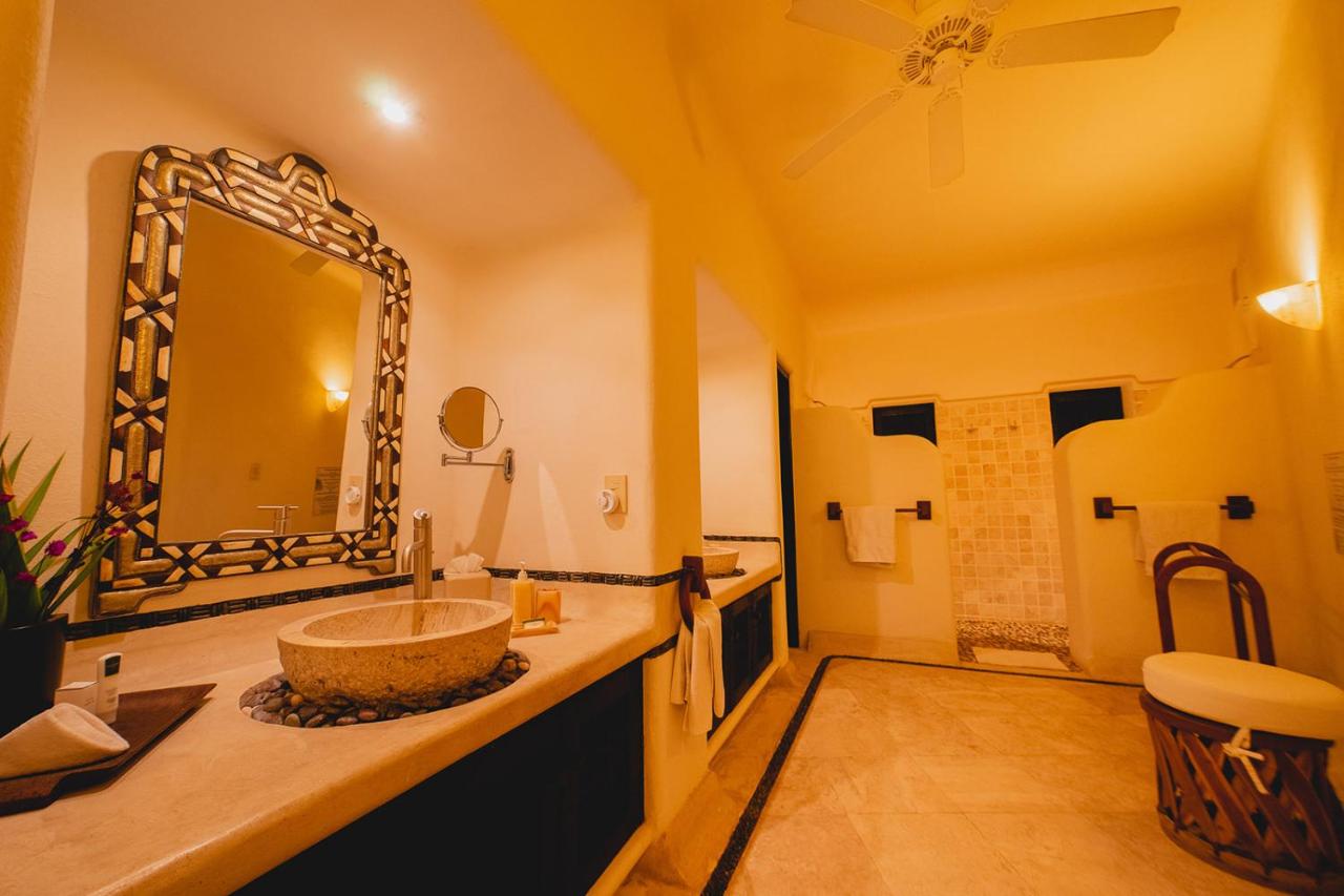Tentaciones Hotel & Lounge Pool - Adults Only photo