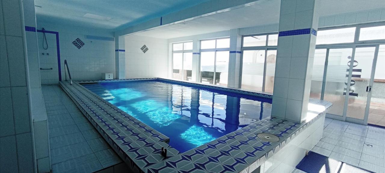 Villa Universal Beauty Resort, Malaga – Prezzi aggiornati per ...