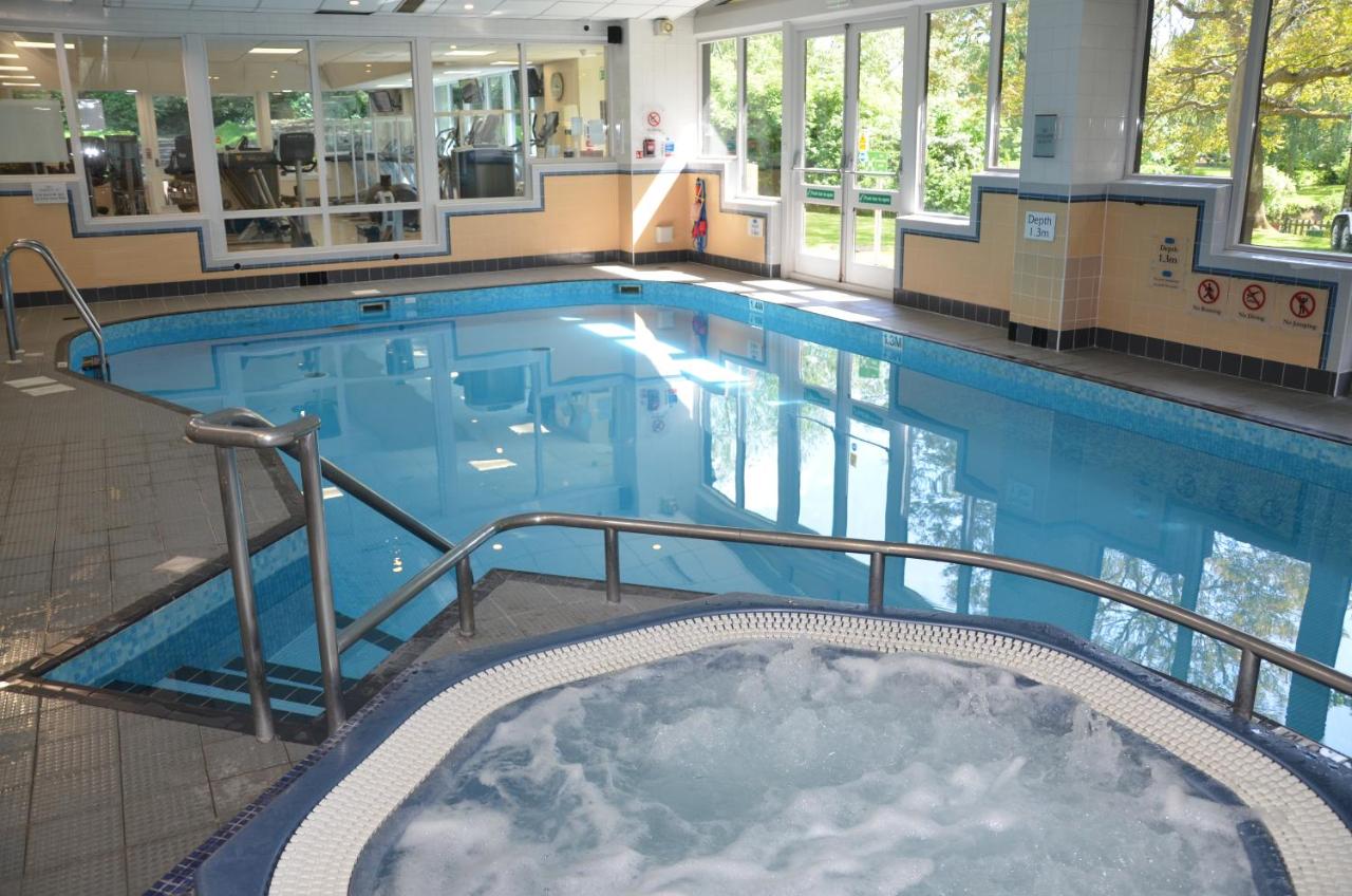 Heated swimming pool: Crowne Plaza Stratford-upon-Avon, an IHG Hotel
