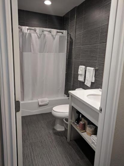 American Inn Downey — photo 14