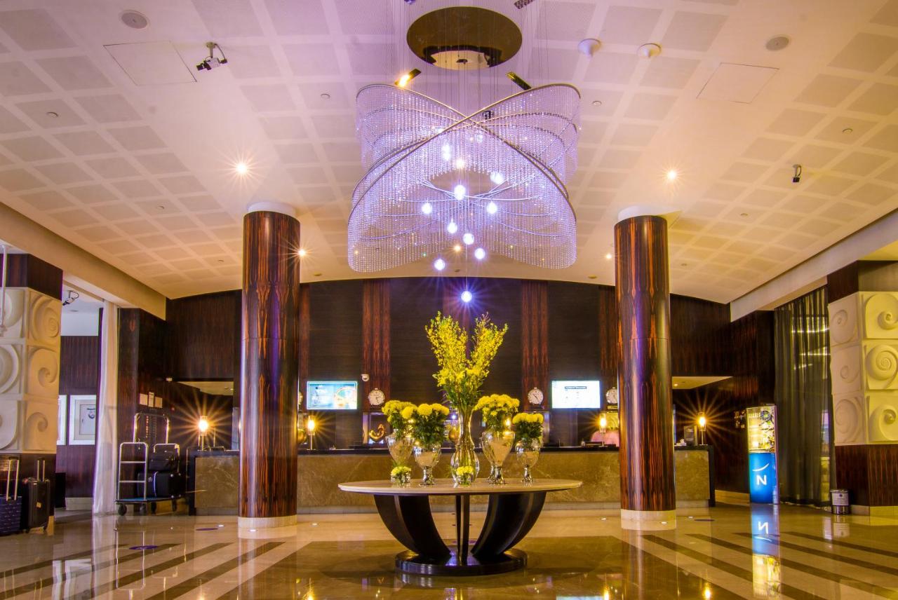 Novotel World Trade Centre Dubai photo