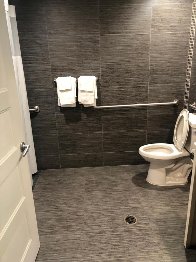 American Inn Downey — photo 10