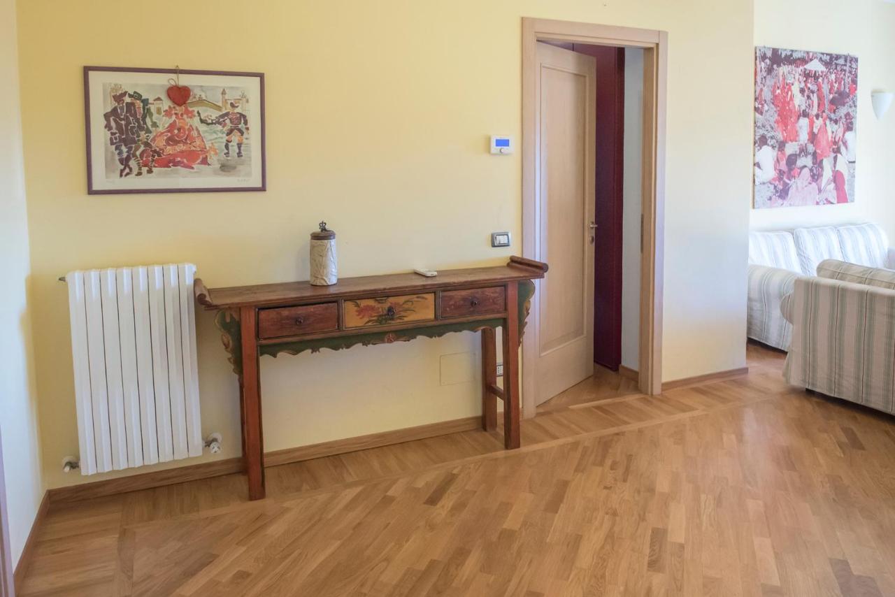 S34 - Sirolo, quadrilocale in centro arredato con gusto photo