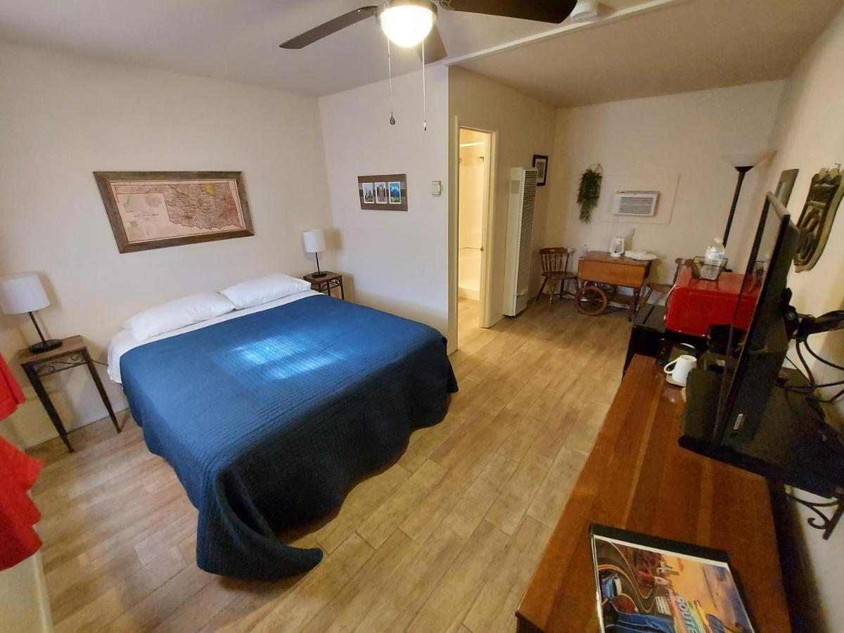 Cactus Inn & RV Parking — photo 19