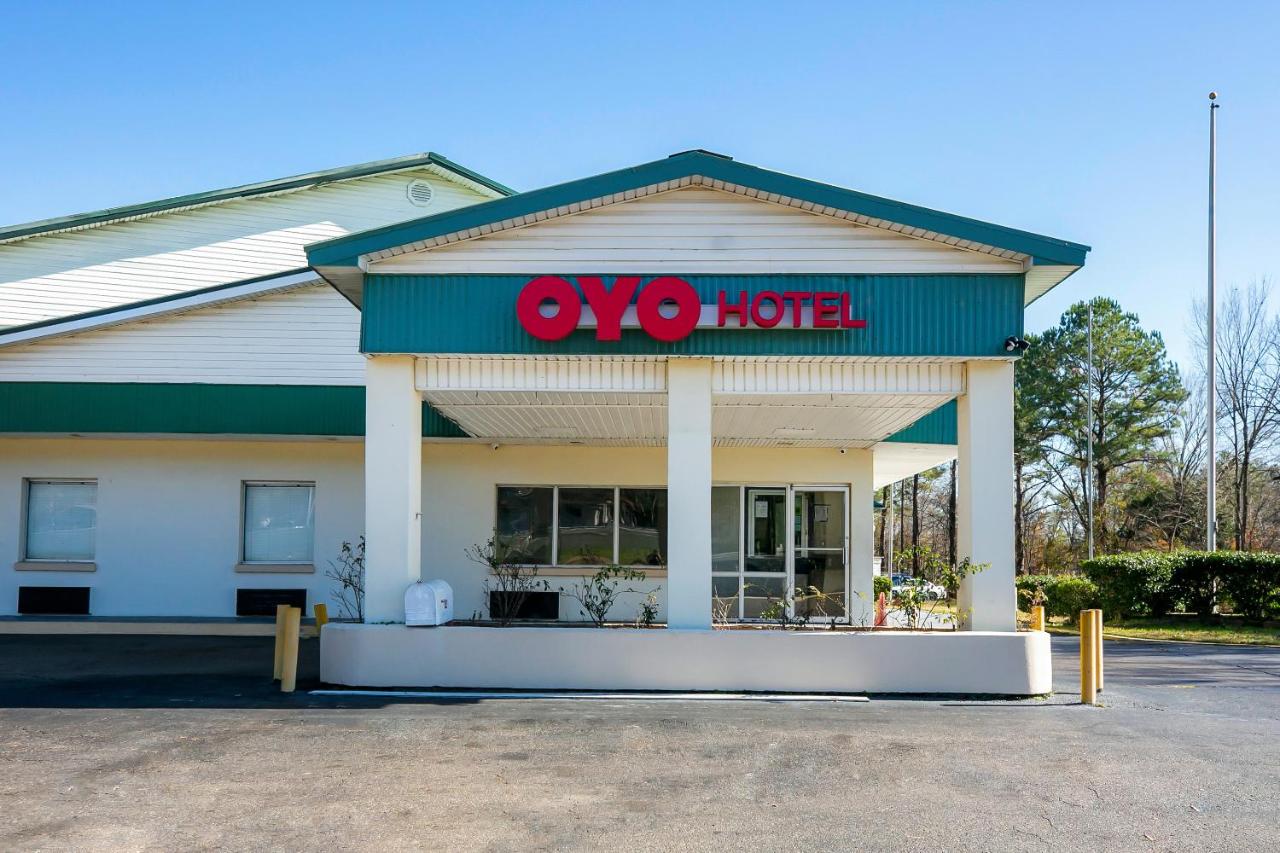 Image: OYO Hotel Jackson South I-55