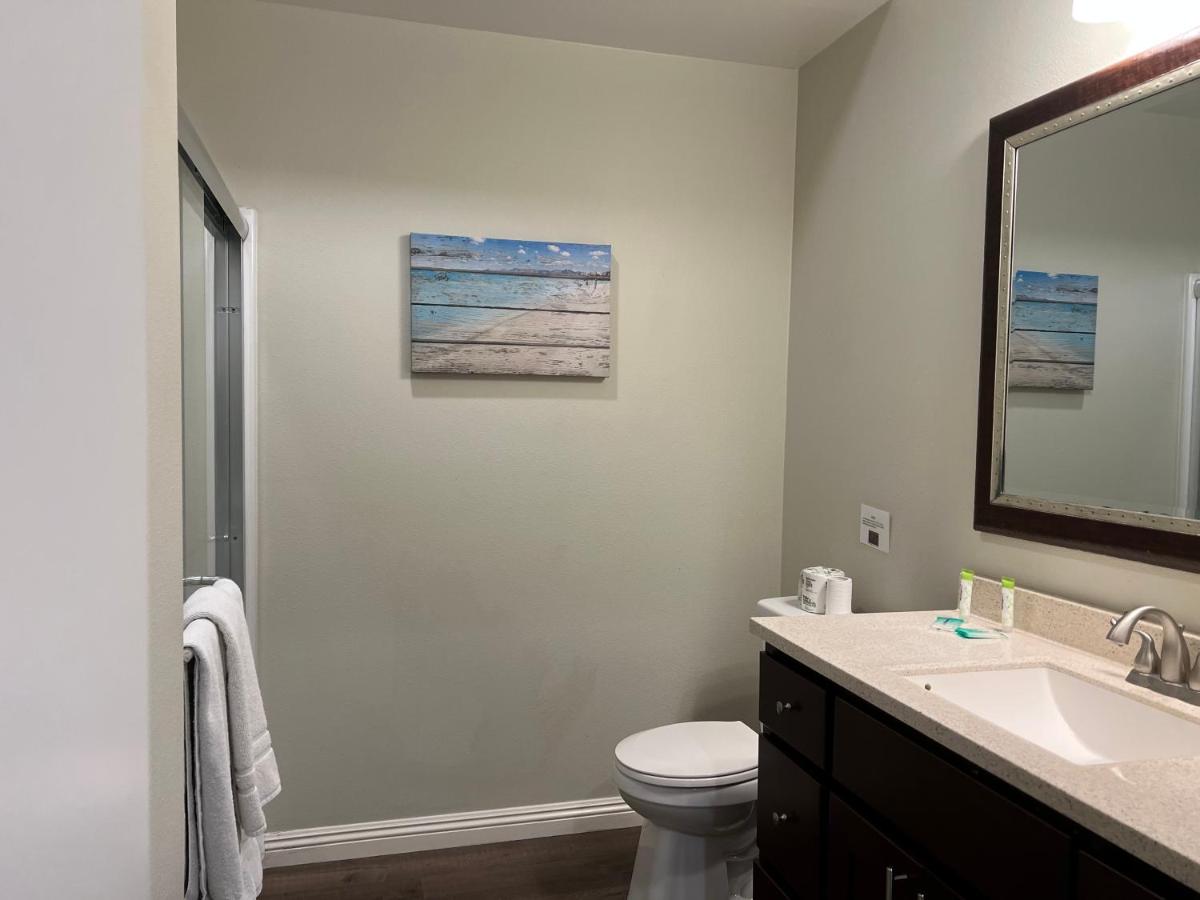 ASPIRE INN & SUITES Orange — photo 3