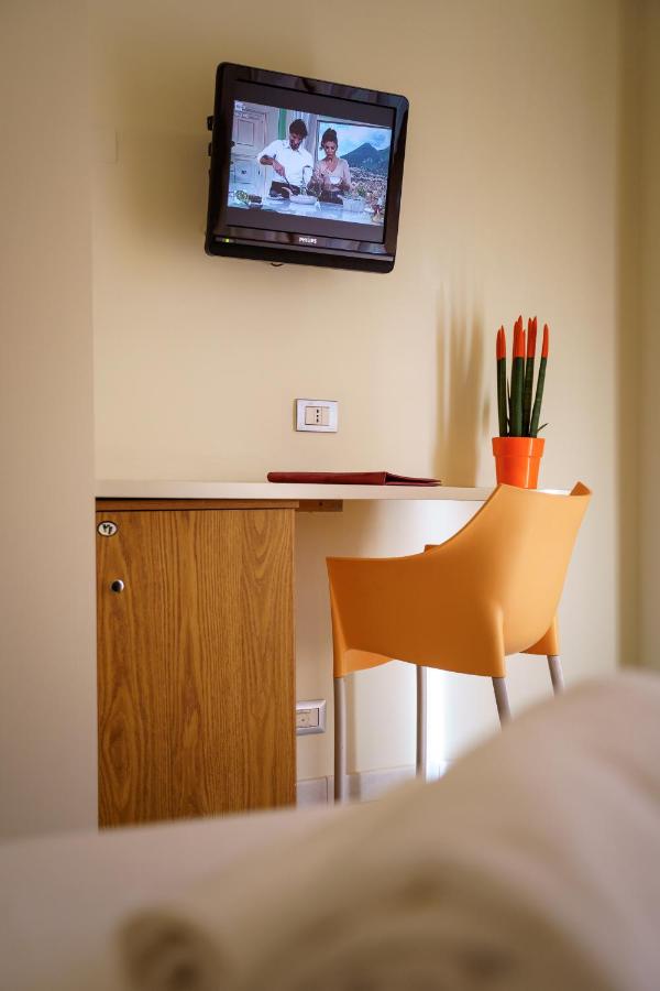 Hotel Tirreno photo