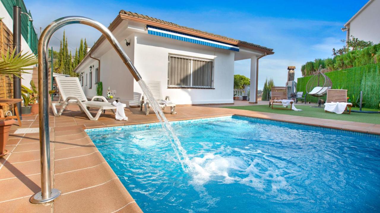 Rosas, Blanes – Updated 2022 Prices