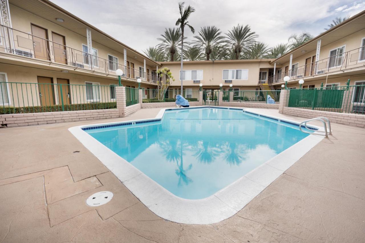Americas Best Value Inn — photo 16
