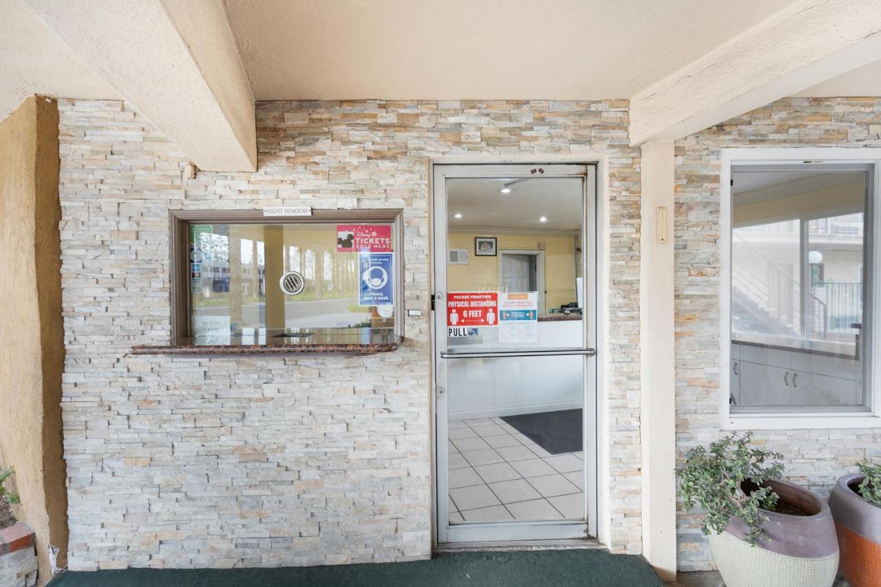 Americas Best Value Inn — photo 21