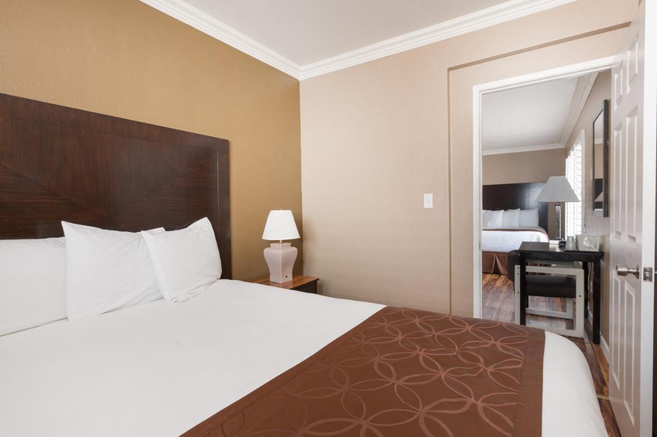 Americas Best Value Inn — photo 22