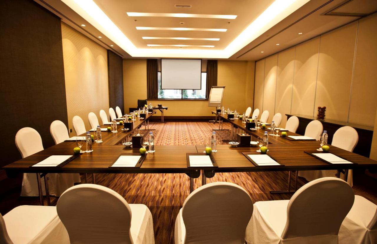 Amwaj Rotana, Jumeirah Beach - Dubai photo