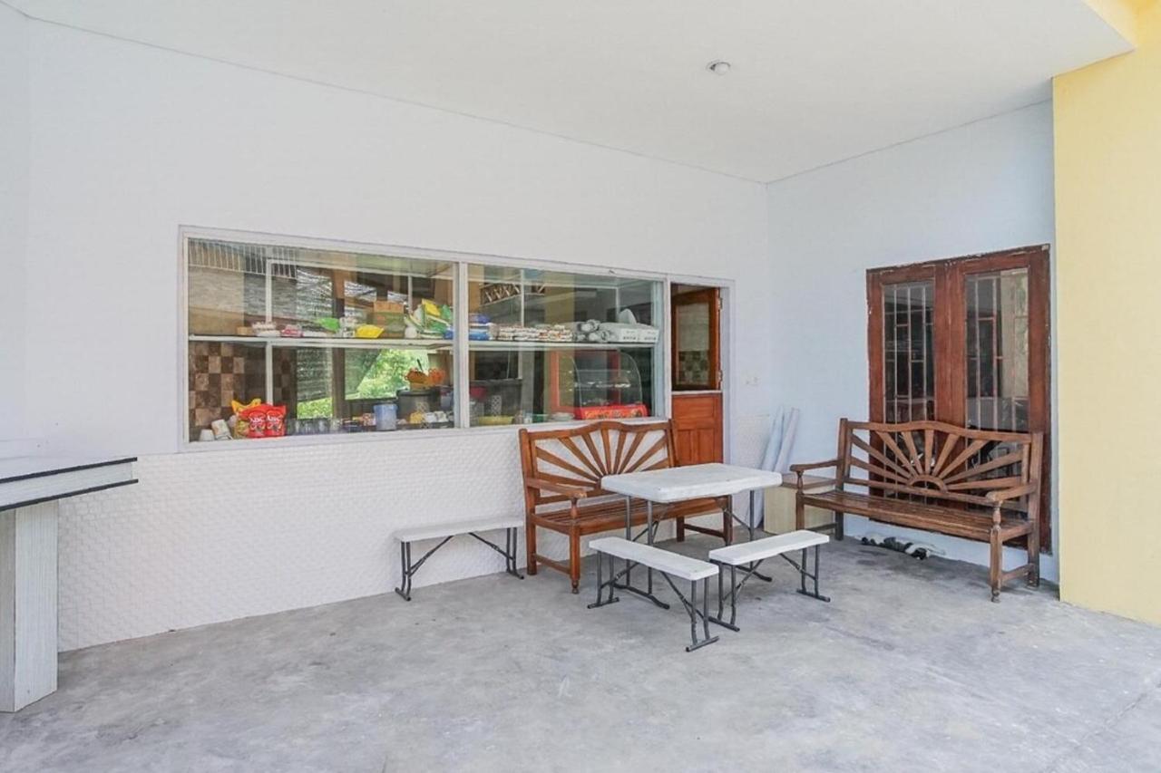 RedDoorz near Muaya Beach Jimbaran - 5