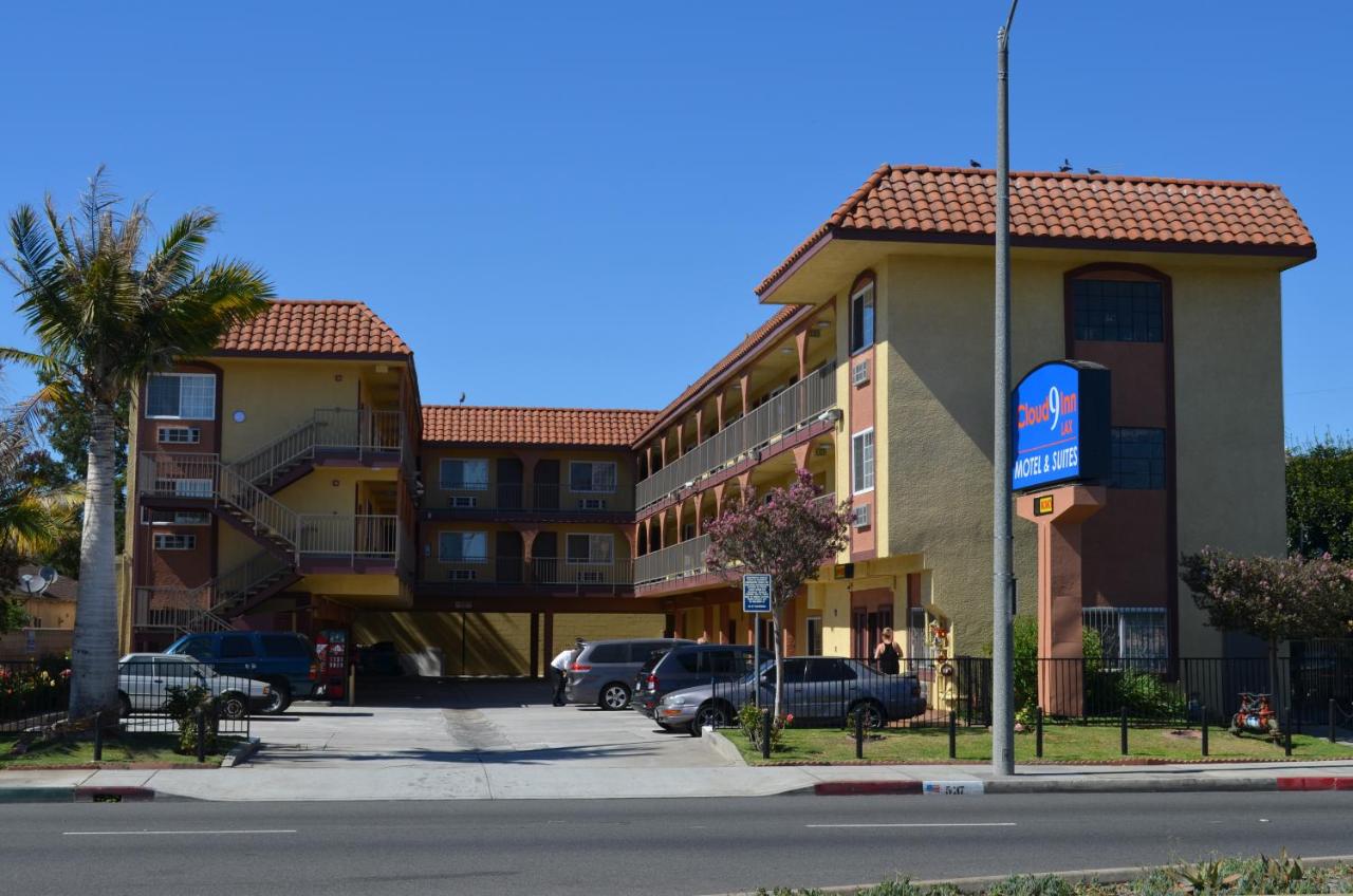 Cloud Nine Inn LAX Airport ( Newly Renovated ) — photo 12