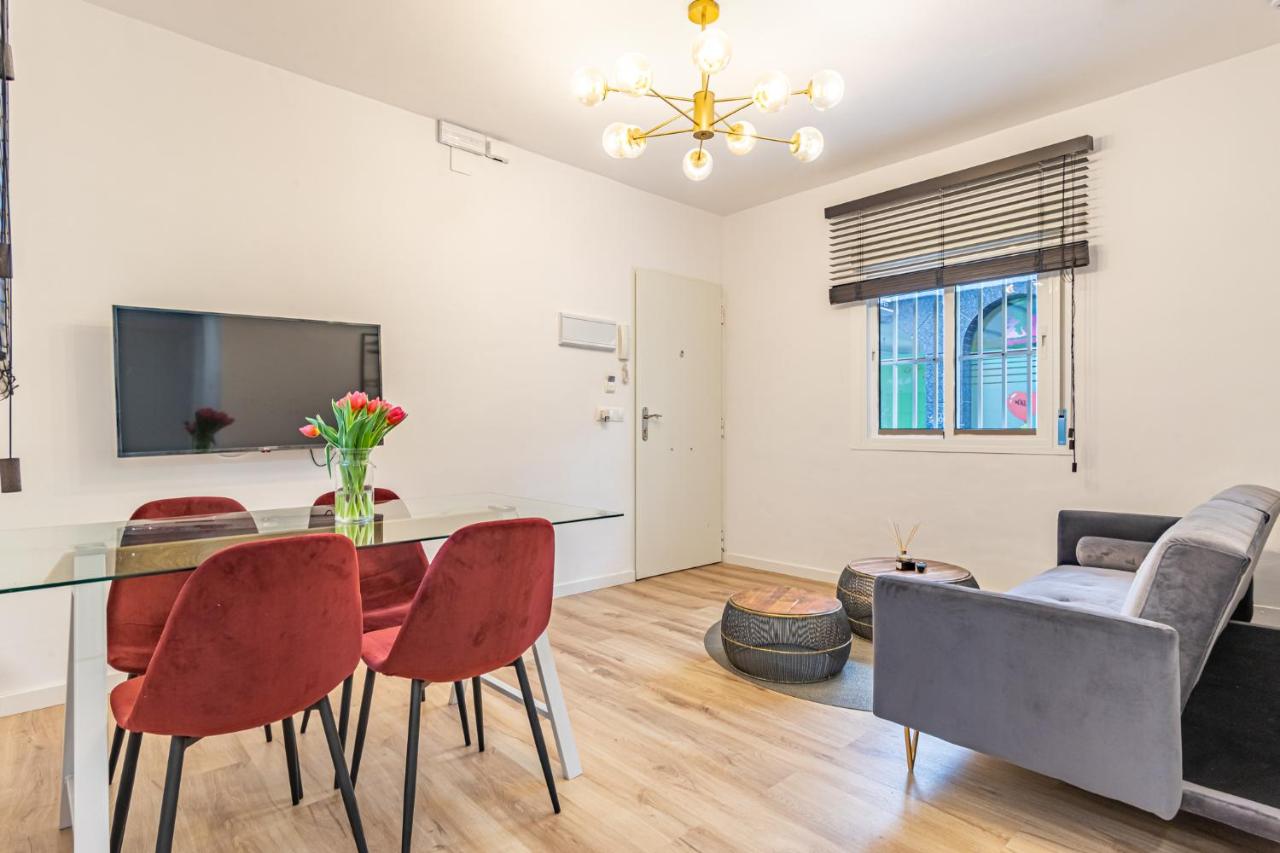 HAPPY LOUNGE, Fuengirola – Prețuri actualizate 2022