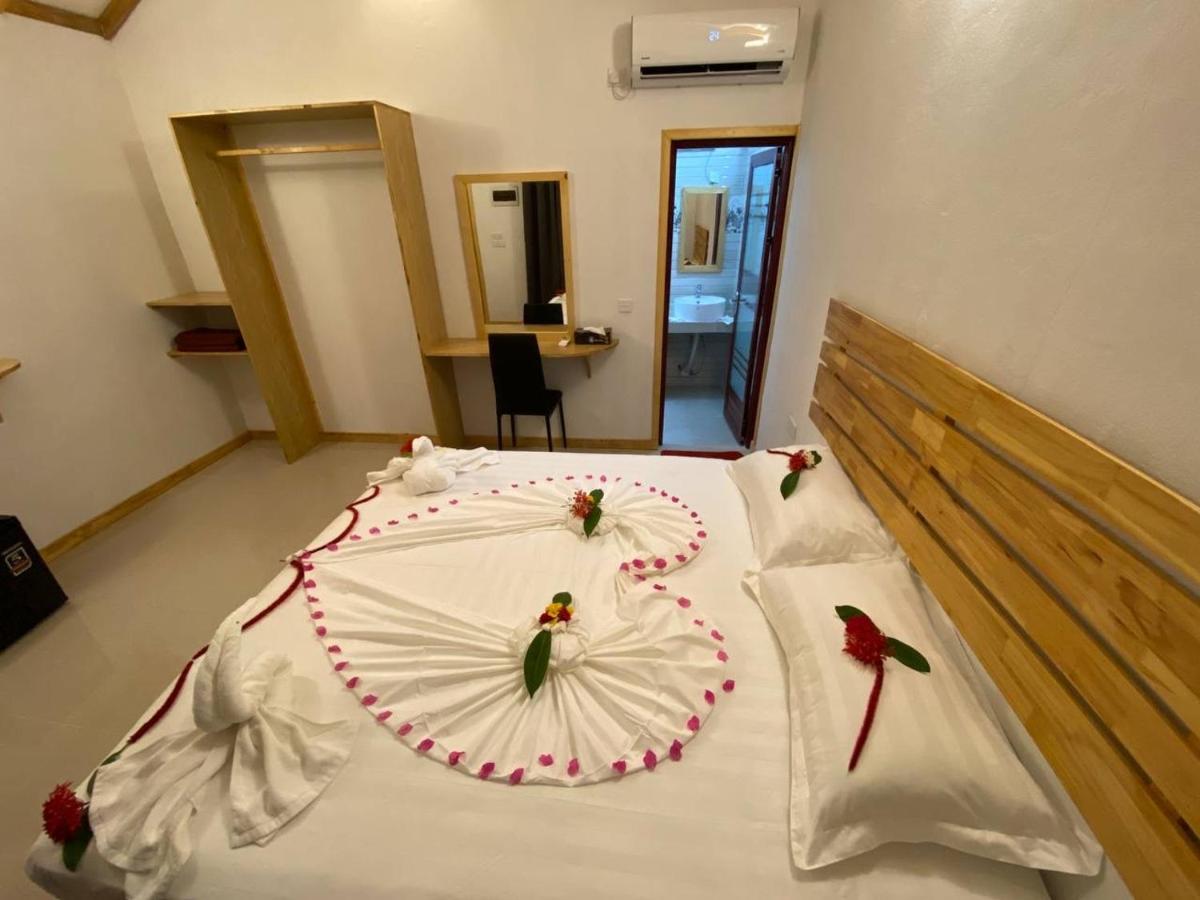 Thoddoo Haisha inn, Maldives - 4