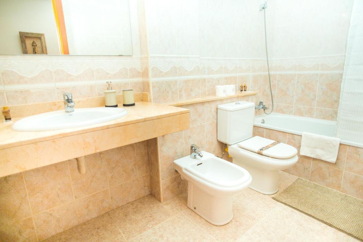 AL29 Apartamento playa Fenals, Lloret de Mar – Updated 2022 ...