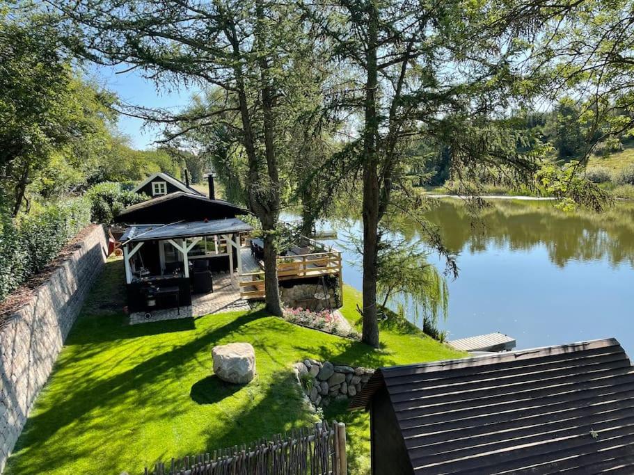 Hyggelig sommerhus. med udsigt, til vand fra senge - 3