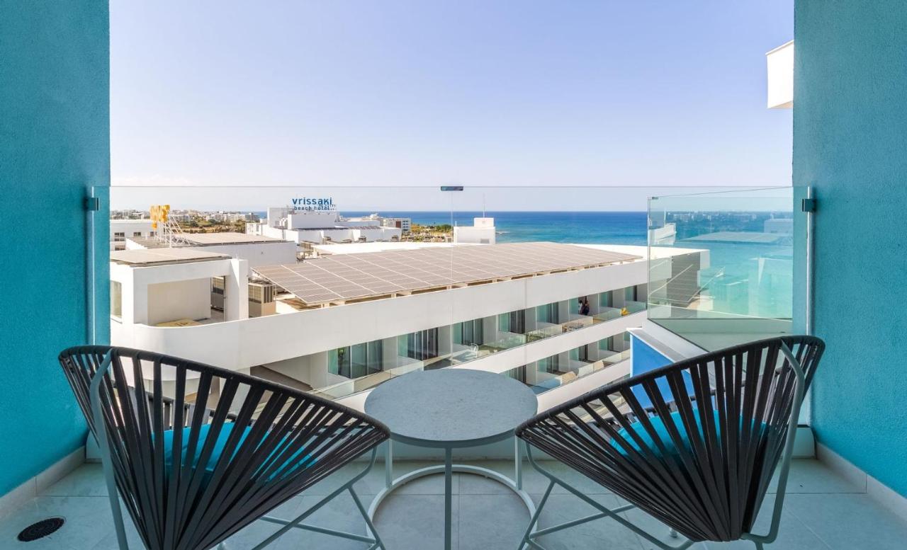 Flamingo Paradise Beach Hotel - Adults Only photo