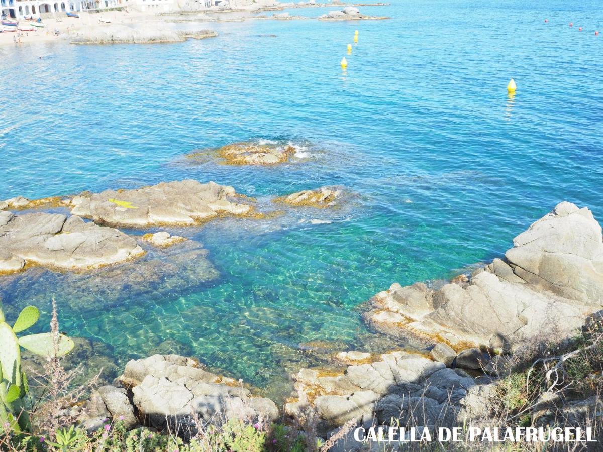 Apartamento con terraza, vistas al mar en Calella de ...