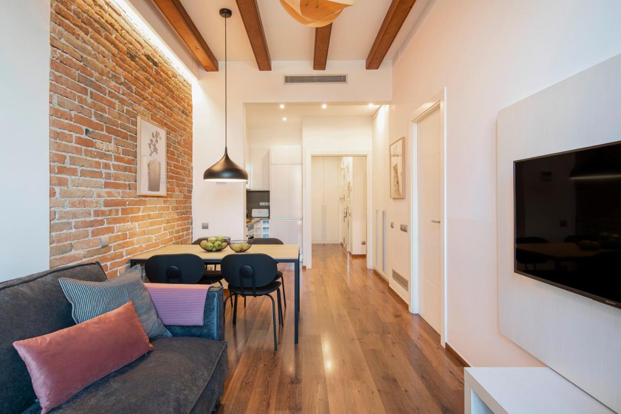 Aspasios Market Balconies Apartments - 4