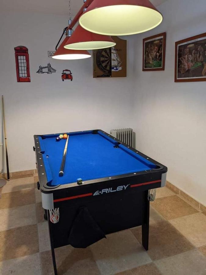 Annex Son Park Parc Updated 2022 S Annex Son Park Parc Updated 2022, How Much Room Do You Need For A Bar Box Pool Table
