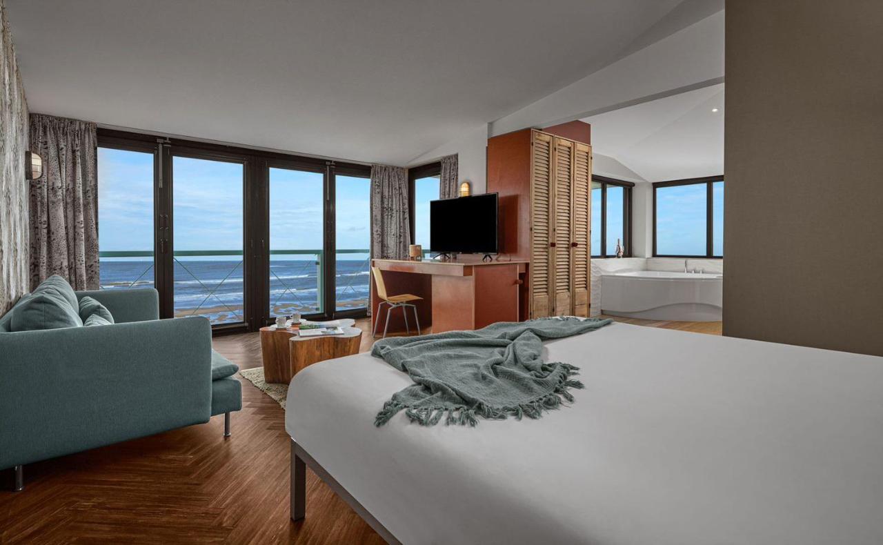 Beachhouse Hotel photo