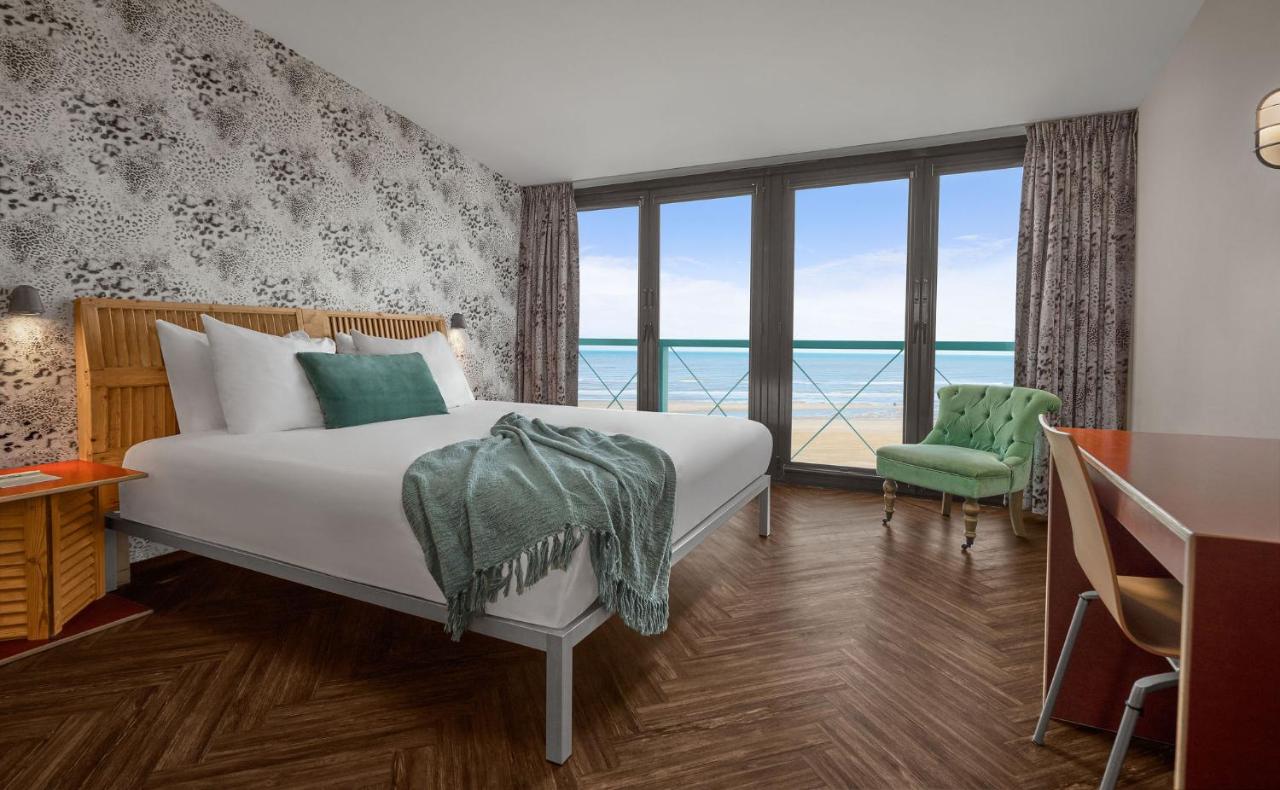 Beachhouse Hotel photo
