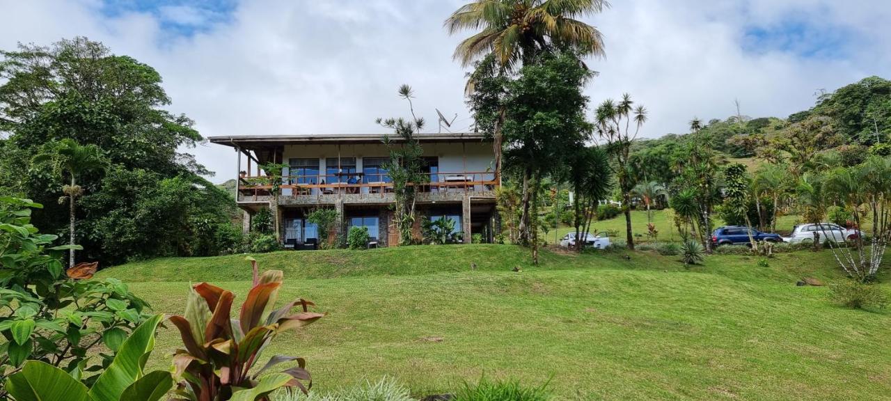 Hotel La Rana de Arenal 