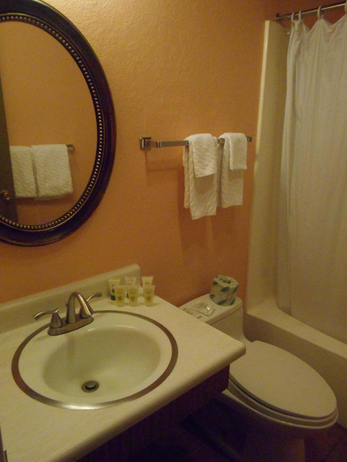 Victorian Inn — photo 20