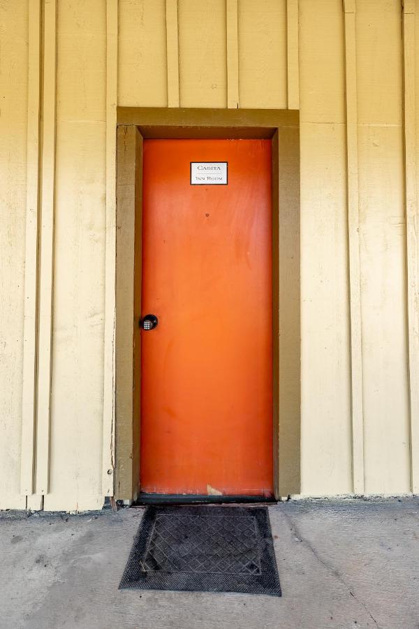 The Historic Leakey Inn — photo 15