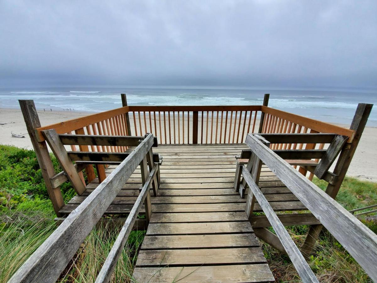 Surfland Hotel — photo 16