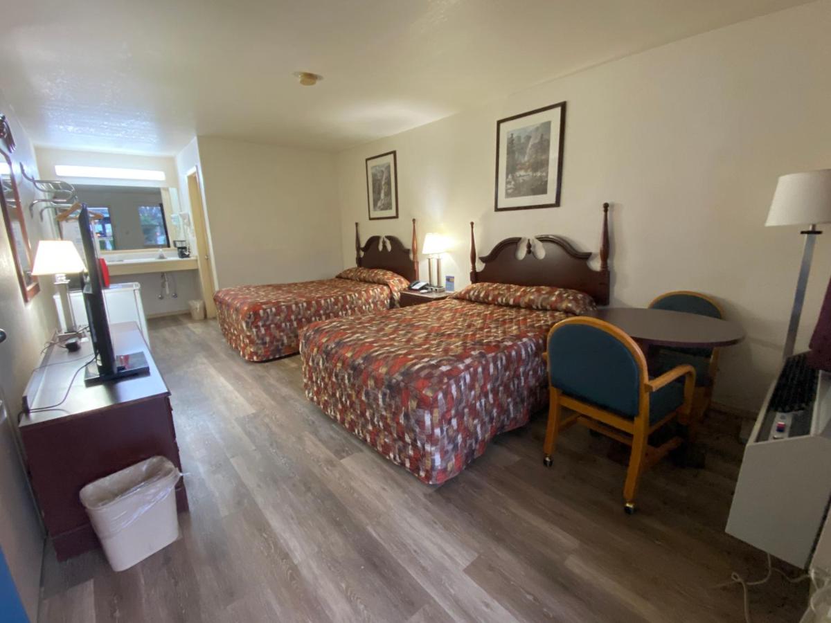 El Rancho Motel — photo 7