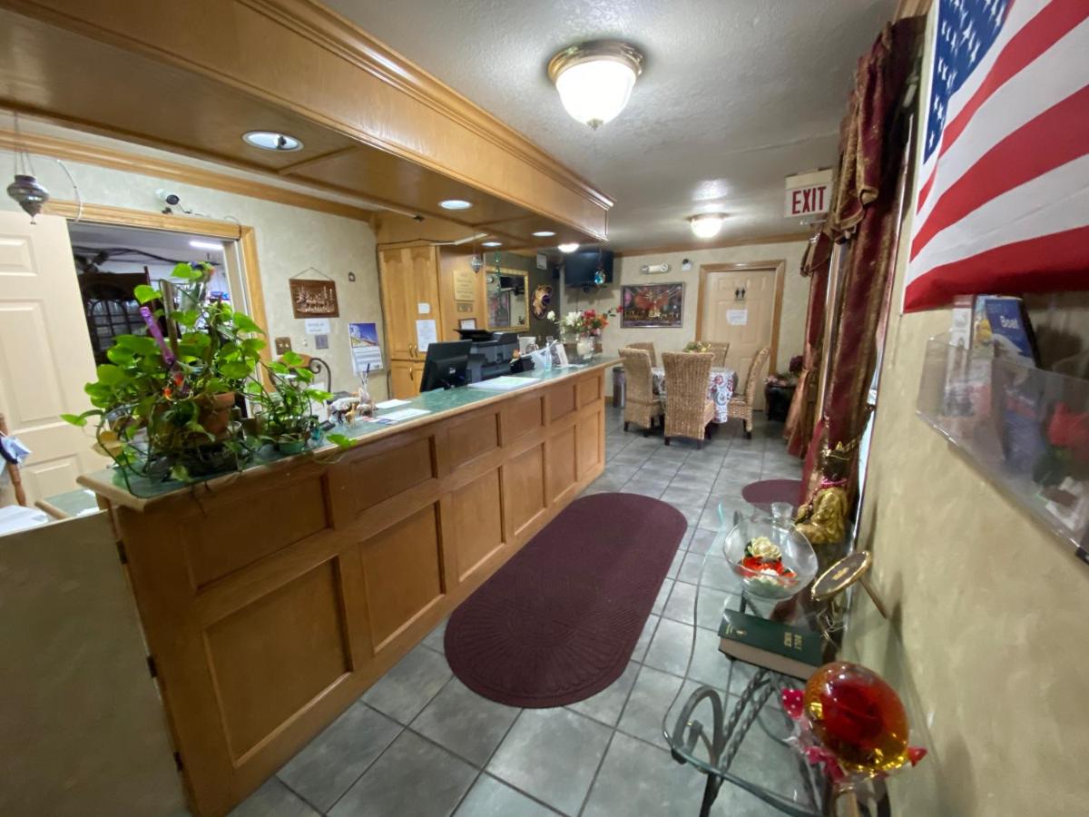 El Rancho Motel — photo 15