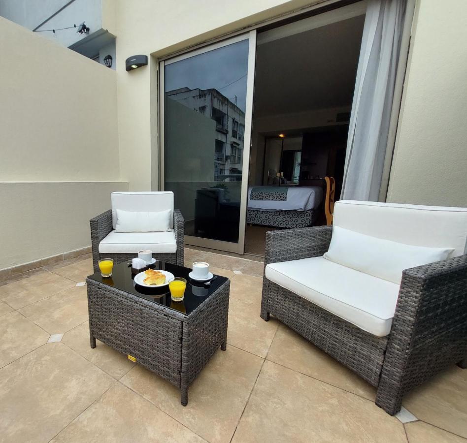 Blank Hotel Recoleta photo