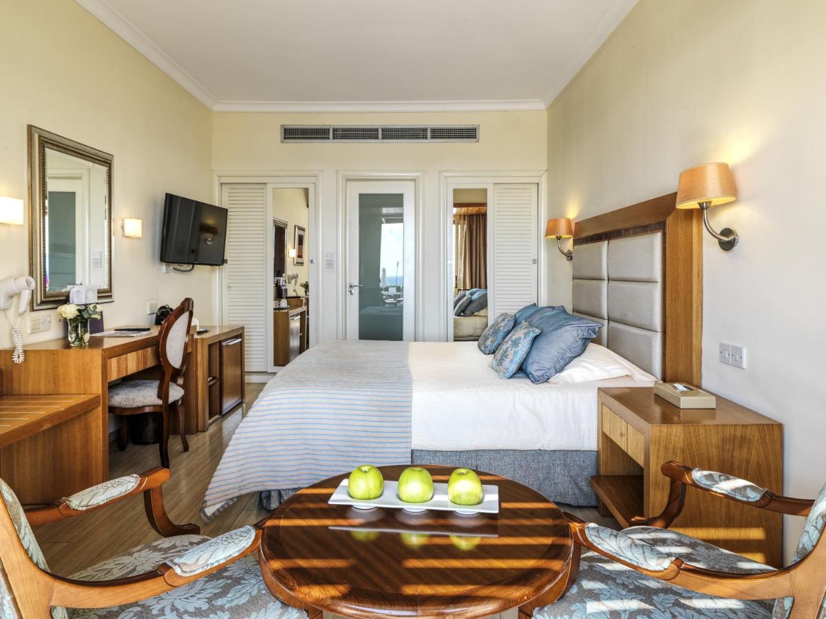 Alexander The Great Beach Hotel photo