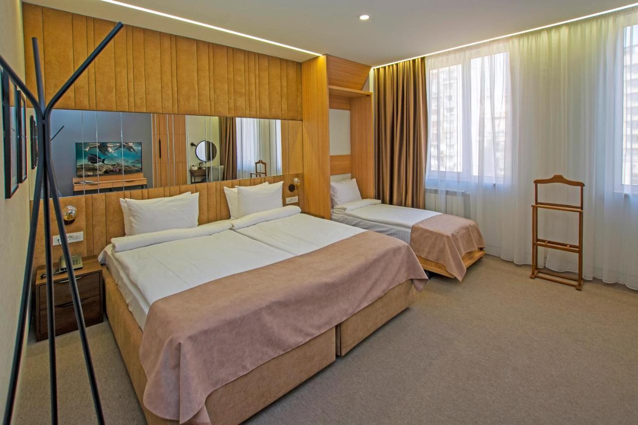 Cartez Hotel photo
