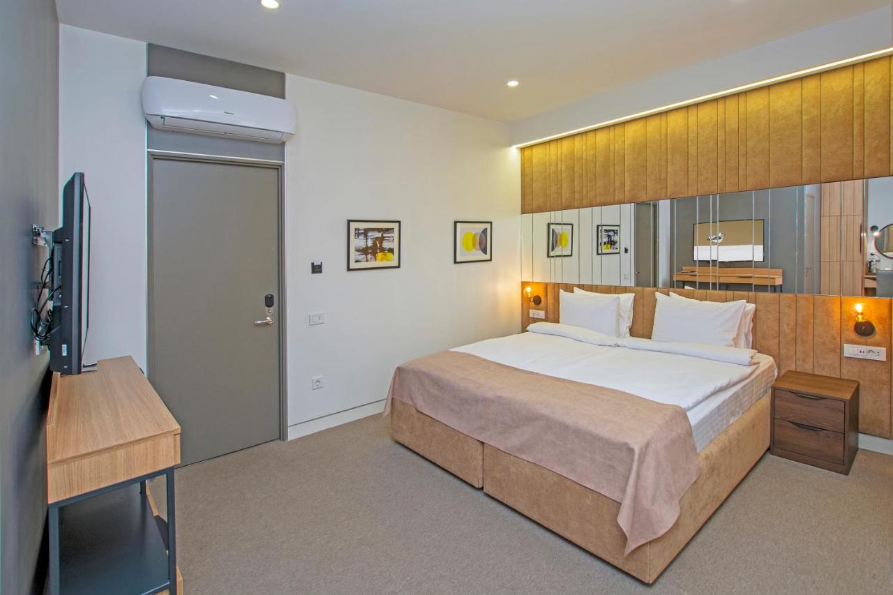 Cartez Hotel photo