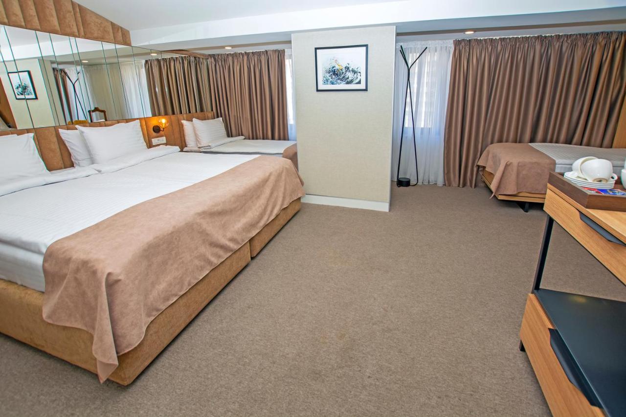 Cartez Hotel photo