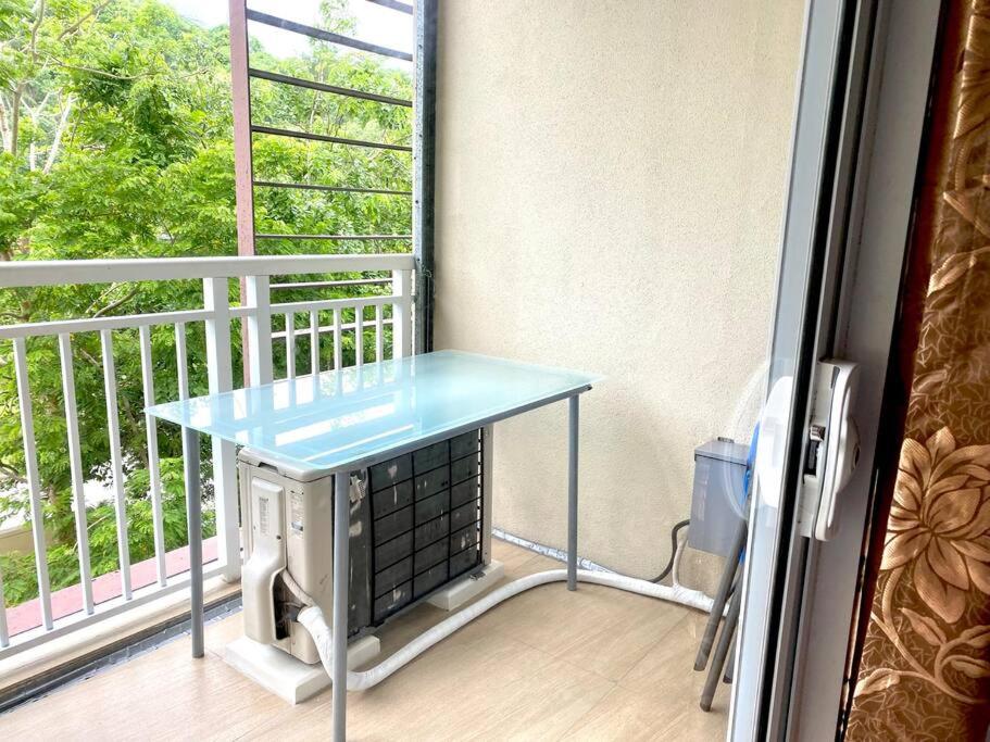 Beach: Pico de Loro Vintage Style 1BR Unit (Carola A 209)