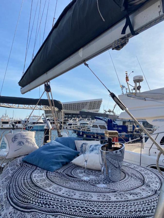 Velero en Port Forum sail boat, Barcellona – Prezzi ...
