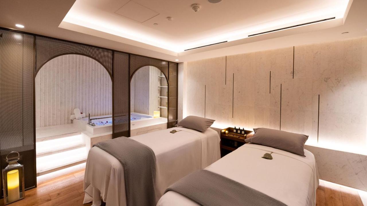Jumeirah Beach Hotel photo