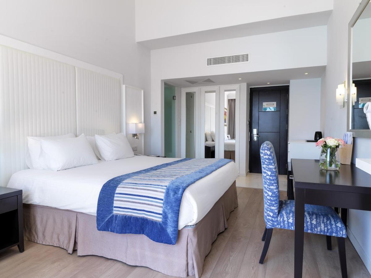 Olympic Lagoon Resort Ayia Napa photo