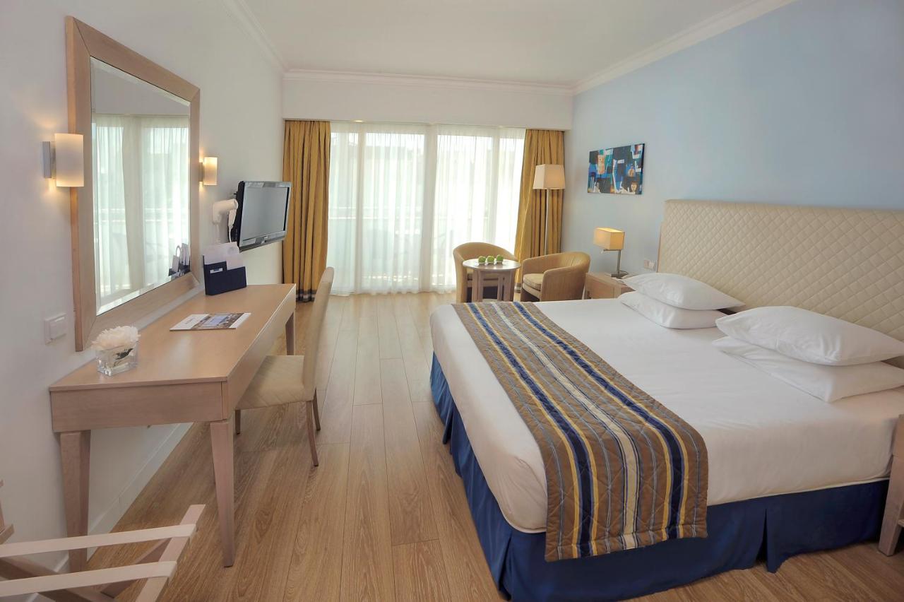 Olympic Lagoon Resort Paphos photo