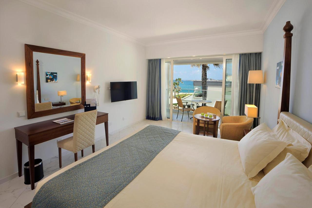 Olympic Lagoon Resort Paphos photo