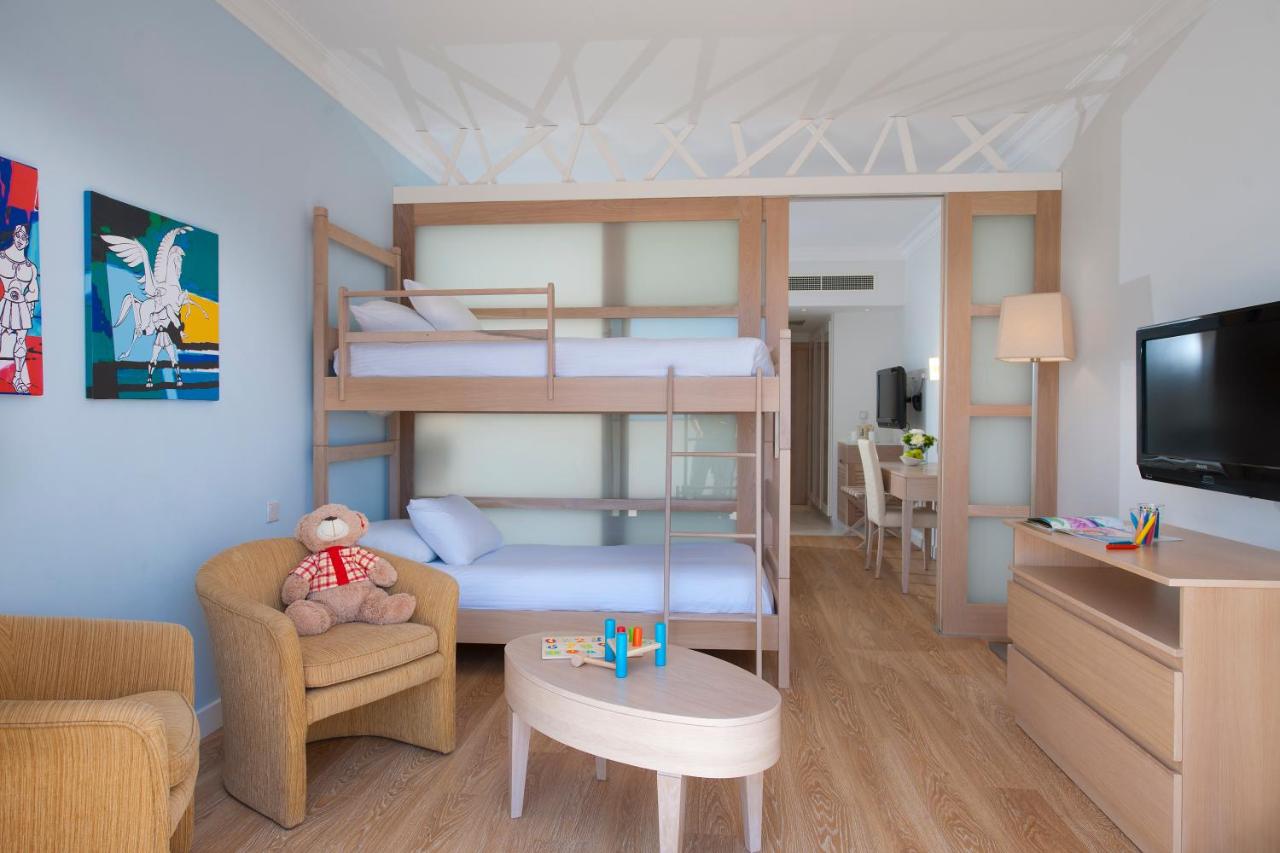 Olympic Lagoon Resort Paphos photo