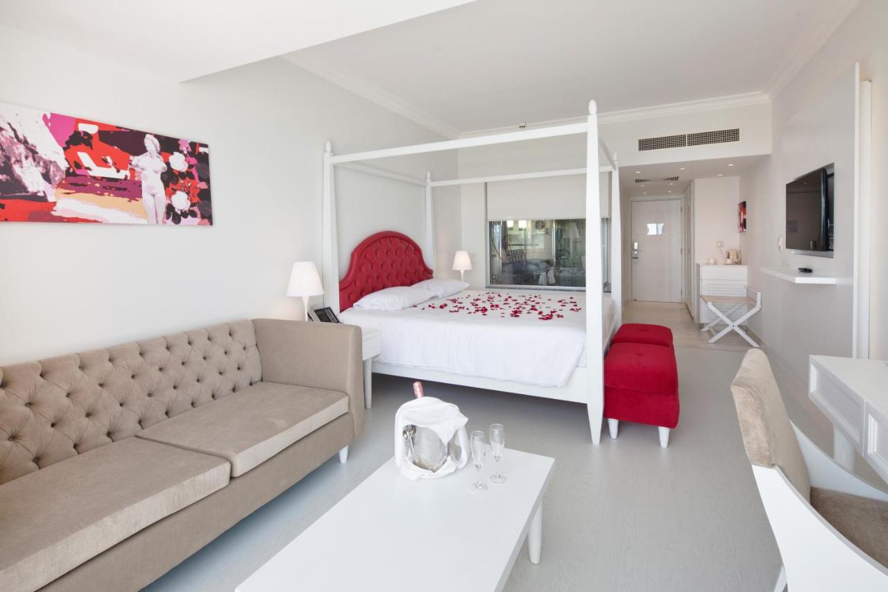 Olympic Lagoon Resort Paphos photo